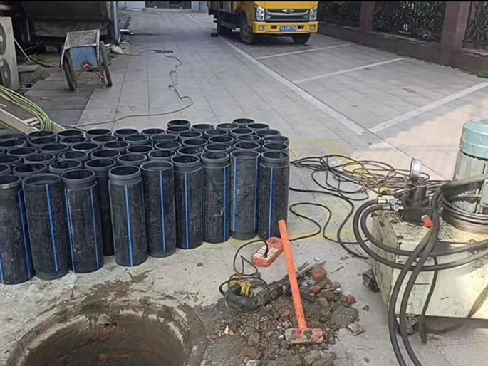 锡林浩特PE置换管厂家 DN315置换管 非开挖管短管置换